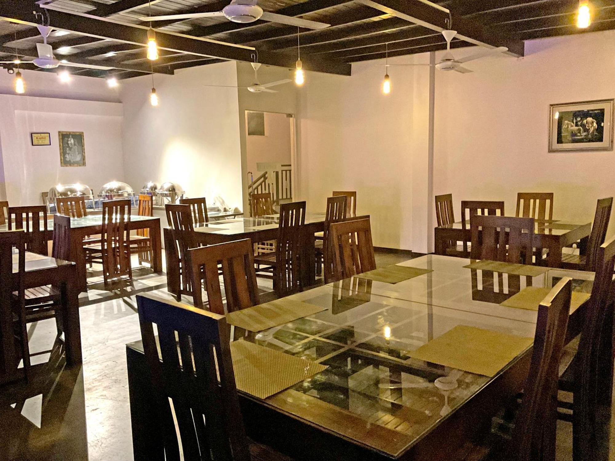 Grand Detagamuwa Hotel Kataragama Exterior photo