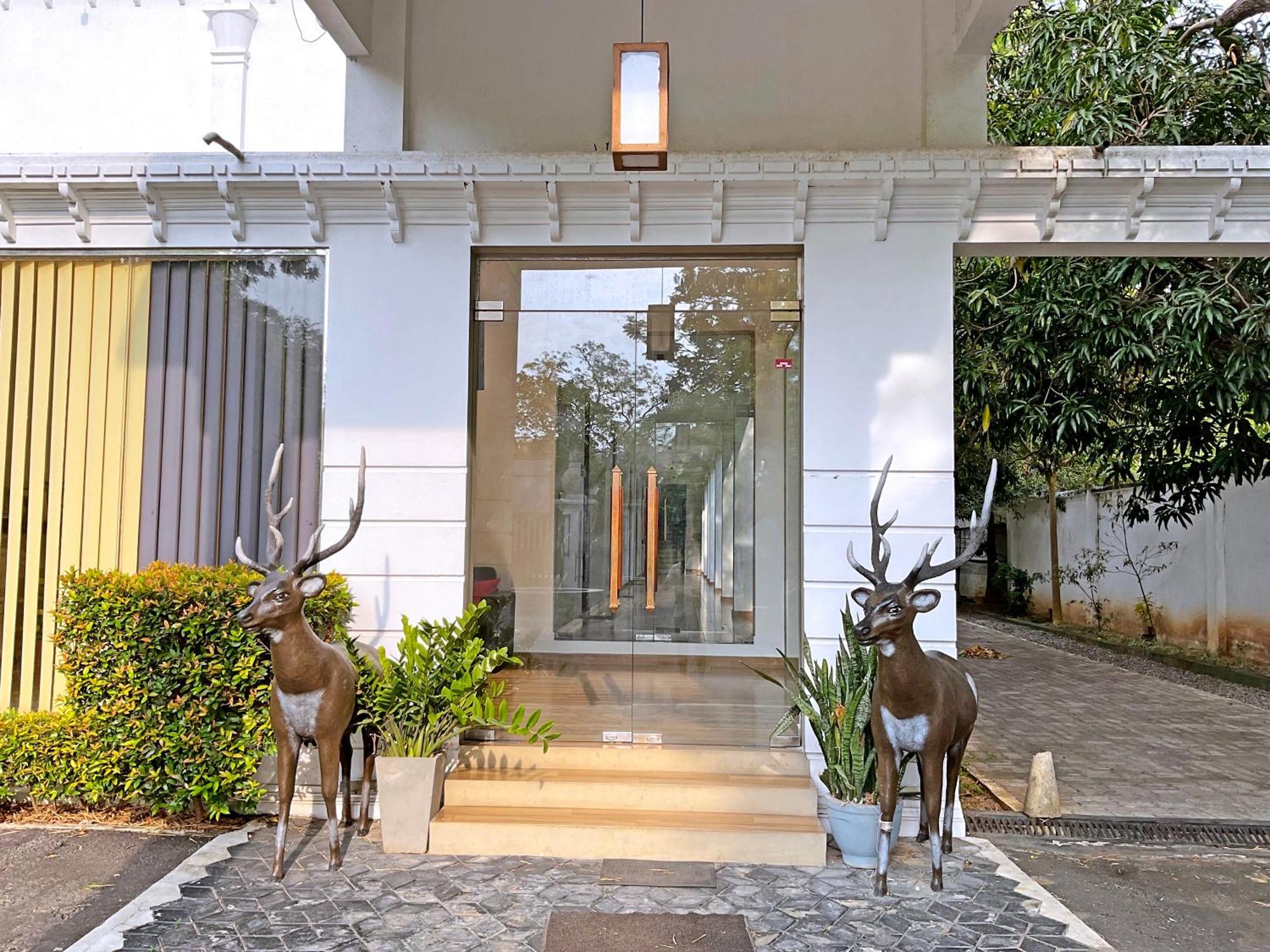 Grand Detagamuwa Hotel Kataragama Exterior photo