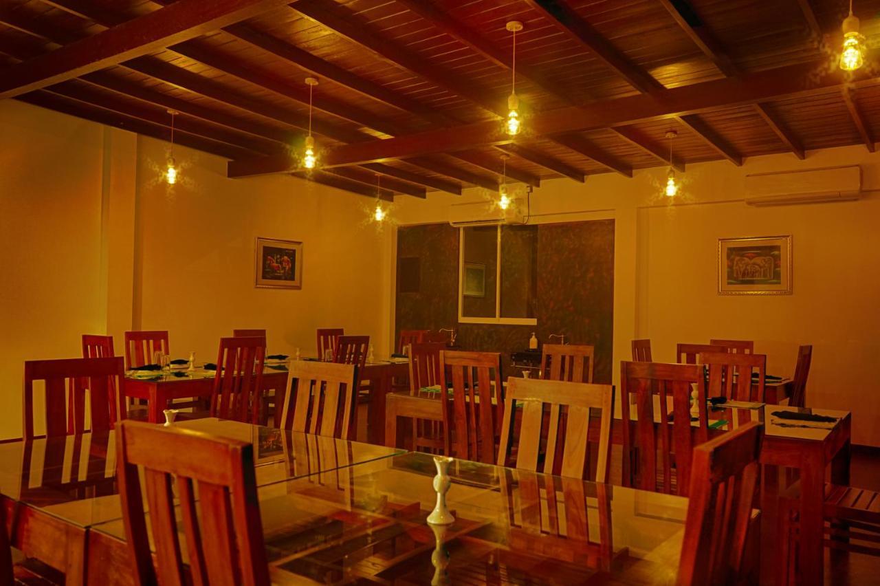 Grand Detagamuwa Hotel Kataragama Exterior photo
