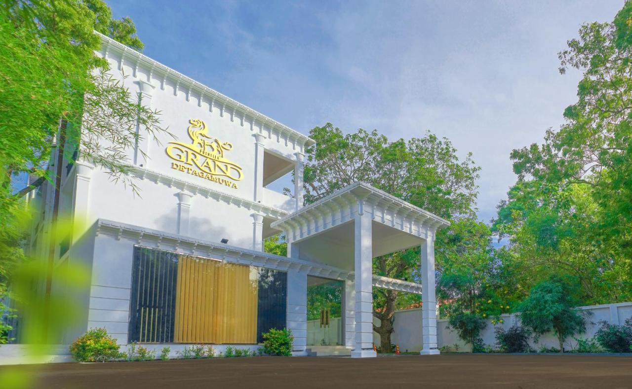 Grand Detagamuwa Hotel Kataragama Exterior photo