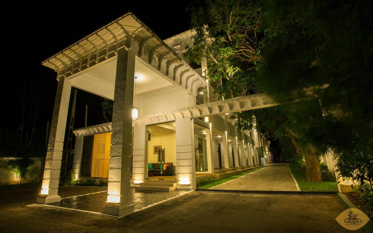 Grand Detagamuwa Hotel Kataragama Exterior photo